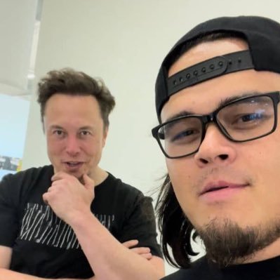 Tesla,MediaAide, Protecting @elonmusk online presence from impersonators is my top priority, leveraging my cybercrime expertise to protect his digital identity.