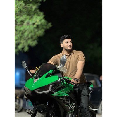 don’t worry don’t cry smoke weed and fly 🌿☘️🚬