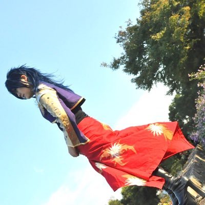 好きなように呼んでください!コス画像注意⚠。成人済(30⤴︎︎︎)ガンダム、ネオロマ、HQ、i7、黒ウィズ3333↑、呪術等雑食な料理人。LIVE参戦組,/取引垢兼通常。取引要ツイプロ🐧🔍と幻水は生き甲斐で、現在幸せです。 二次創作が好き(百合.薔薇.夢.公式CP)水分補給は🍻がいい。