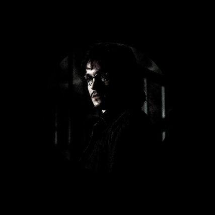 ㅤ ㅤ𝗛𝗔𝗡𝗦𝗘𝗡 𝗕𝗘𝗖𝗞𝗘𝗥 : born being able to see the paranormal + a mortician and detective for paranormal cases / filter by ositositos on polarr.