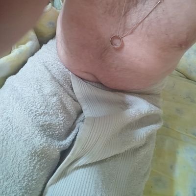 ClaudeLoza98400's profile picture. j'adore prendre et mettre des fessées et prendre dans tout les sens et être pris mmmmmmmmmmmmmmm un god ou un vibro j'essaierai volontiers si ont me les offres
