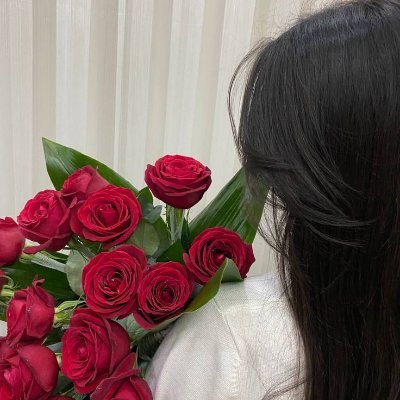 SkyUnique4's profile picture. I don't chase dreams, I hunt goals

🥰  💕