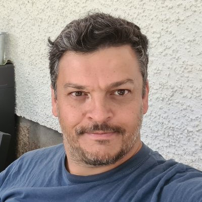 Diplomat, now in #Serbia, unraveling the Balkans. #NationBranding. 100% Made in #Spain. Product of #Liébana. Active dad of 3+ dog. I endorse what I retweet.