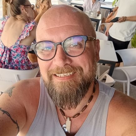 Homosexual adult human male.
Free speech advocate.
Thought criminal under police investigation in Iceland.
Support my legal fund https://t.co/JiH59jd2yY