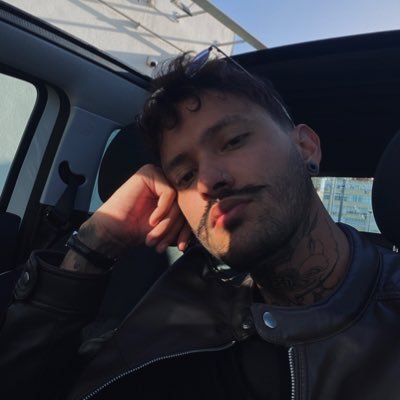 teustox's profile picture. Creative & Blockchain Developer