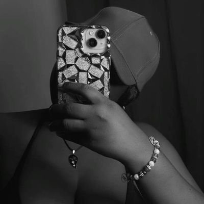 DraidMo's profile picture. money's ma love language