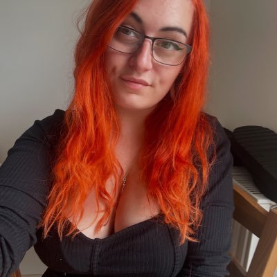 spooky. boring. nefarious jackanapes. sexy nose picker. racked. non practicing bisexual. seller of content. mdni. 18+ only. 🎃🖤