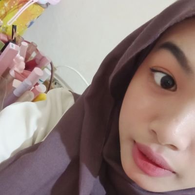 urgentlie's profile picture. wht do u want??????
(PAINFULL ON HERE)