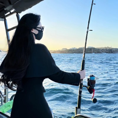 もしご縁がありましたら、澄んだ川辺でゆっくりお話しできませんか?釣り竿を並べて、お互いのことを知る時間を持てたら幸いです。よろしければ、ぜひメッセージをいただければと思います笑(*^-^*)