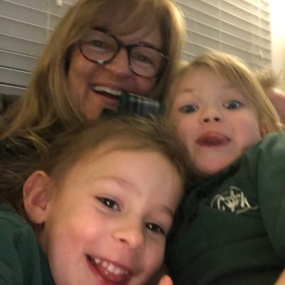 she_wagg's profile picture. Jesus lover, wife, mother, and grandmother.   Blessed beyond measure! Heaven bound.  He, Jesus, died once for all our sins. Romans 6:10. Hallelujah!