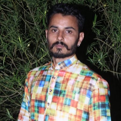 JogatarN's profile picture. . जीवन में उजाला चाहिए तो खुद का 🪔 "दिया" जलाएं, दूसरों की 'मोमबत्ती' के सहारे जिंदगी रौशन नहीं हुआ करती....!