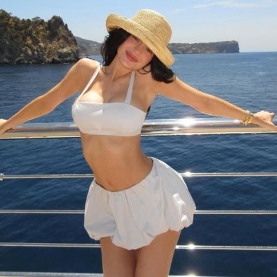 Be a trustworthy person and don’t hurt anyone due to that I’m here for helping people in any situation I’m not here to scam or hurt anyone 100% legit.