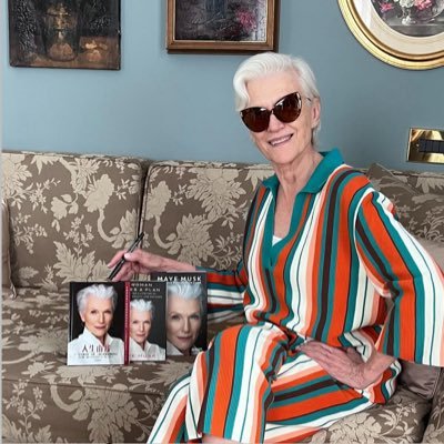 Bestselling International Author of A Woman Makes A Plan 📖 Doctor of Dietetics 👩🎓 Supermodel💃💃 Manager: anna@mayemusk.co