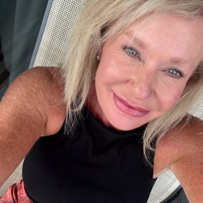Love working out with Tonal🏋️♀️love the beach🏖️☀️and love my country 🇺🇸🇺🇸🇺🇸🚫🚫🚫meet-ups