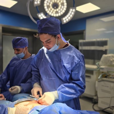 طبيب مقيم جراحة عامة بمستشفيات بنها الجامعية .. خيالي واسع