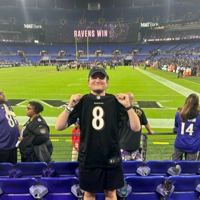 zlynn58's profile picture. Southern Indiana Grad | 50% of @charmcitypod