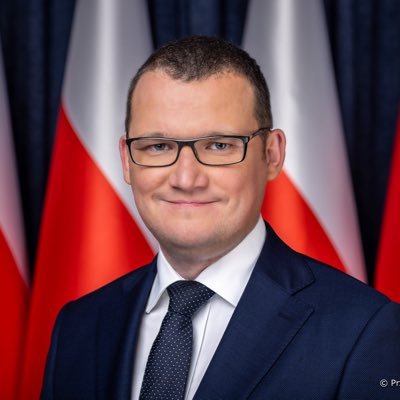 mąż i ojciec; 🇵🇱 Szef Gabinetu Prezydenta RP Karola Nawrockiego; Prawo i Sprawiedliwość.