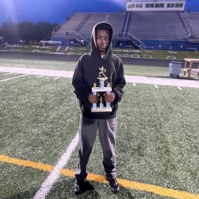Roanoke, VA | 6’1 | PHHS 29’ | high jump, triple jump, long jump | 110H, 300H, 400 |