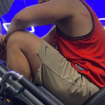 Alexderluc's profile picture. 