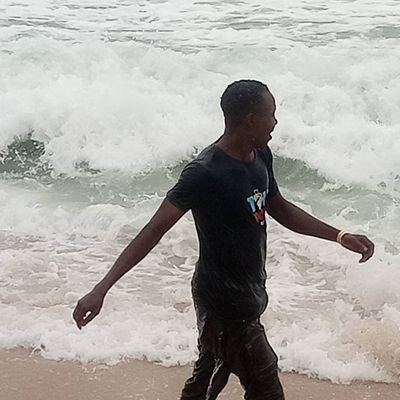 BeHappy_O's profile picture. be happy