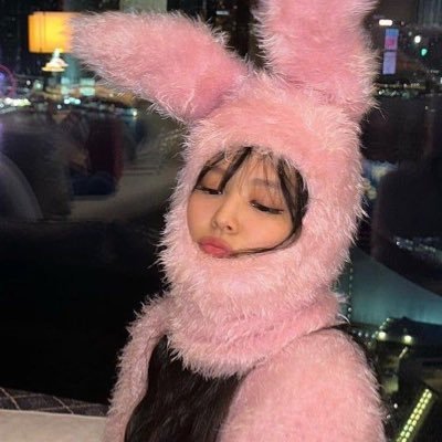kpop dan thai enthu 🍯🐝