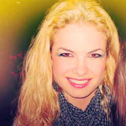 lua_orever's profile picture. Talvez seja verdade que eu não posso viver sem vocês . Quando fecho os meus olhos vou longe , penso em vocês e tudo fica bem. . #LuAr . 
Ofc: Favoritos .