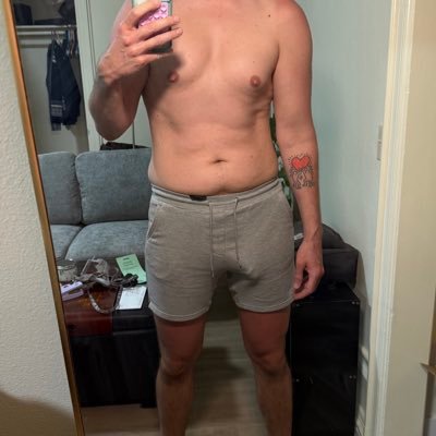boy in the sheets, they/them in the streets. vers pig #bbbh #cumdump #bareback 🐷😈