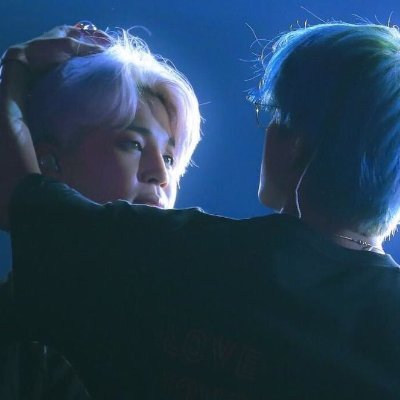 FAN ACCOUNT for @BTS_twt /
23/she/OT7/VMIN biased💌
@CNchin512 is the Tata to my Chimmy🎐STREAM🤝🏻VOTE. Trying to make a safe healing space❤️