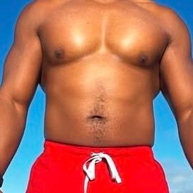 Here for a good time and not a long time.#DL verbal Musc fit in shape athlete guy here! I like pussy and bussy!