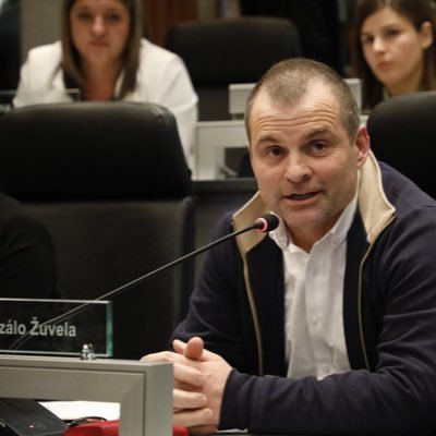 ¡Más territorio y menos escritorio! — Edil electo por @seregnistas95