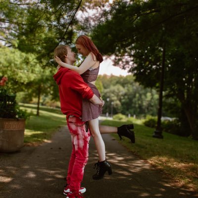 badbitch7097's profile picture. Engaged 💍❤️