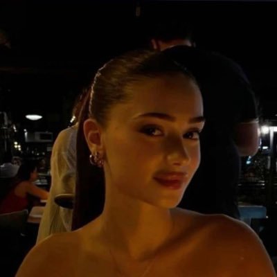 napaalimyanii's profile picture. Ah, eğleniyor kendi başına !