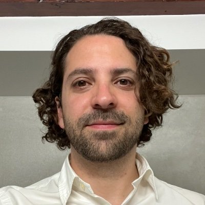 Building apps and betting on myself.
I built
https://t.co/NtQlS0jEu5
https://t.co/XjKJ9bynFQ
and many more…