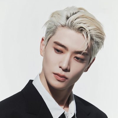 ⊹ . ݁₊ close to me, you are all of me .𖥔 ݁ ˖ . ☆ loona ⋆ zb1 ⋆ nct ⋆ Xnghan ⋆ txt ⋆ pjh ⋆ nmixx ⋆ rv ⋆ idle ⋆ idntt