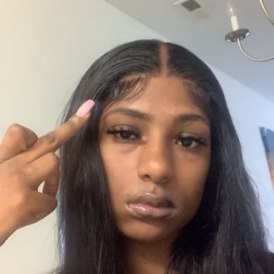 I like to eat good food 😉 and give honest reviews 🙄VIP + DM Fee =$100 🤑