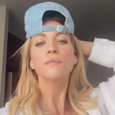 A ❀ Profile