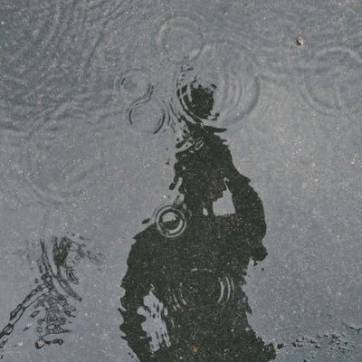 simxnriley's profile picture. I love u my love. 🕊️