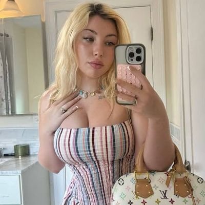 JenniferAni1732's profile picture. I'm just a alone girl, that's love to make new friends 💝💕❤️