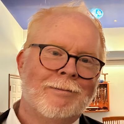 US Army (Retired), widower working for the District Court of Maryland (no, I'm not a lawyer!), born in Annapolis, lived in Hawaii a time, now back in MD.