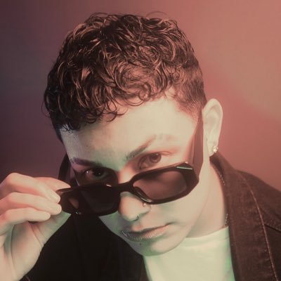 ig:paolalaunica • she/her/hers • making lover girl music since 2018 listen here ✨ ⬇️