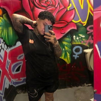 _lispf's profile picture. •RJ☀️ • LGBTQIA+🏳️‍🌈 • GÊMEOS ♊•