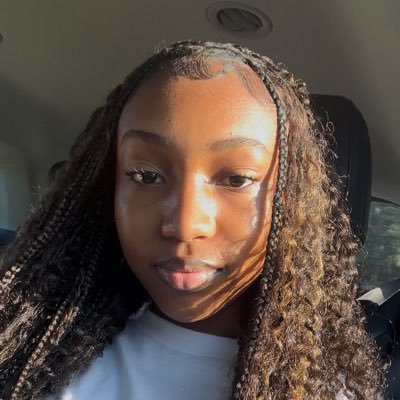 l_venchiii1's profile picture. xoxo.