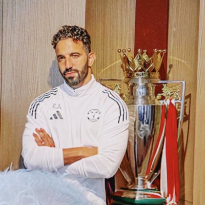 ahmadmohammad01's profile picture. Manchester United 🔴 AC Milan 🔴⚫️