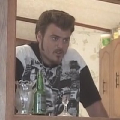 Fat Queer White Transmasc Trash | BED/EDNOS | Stats in expanded | Professional fuckup, alcoholic junkie in training | Art account @coreomission