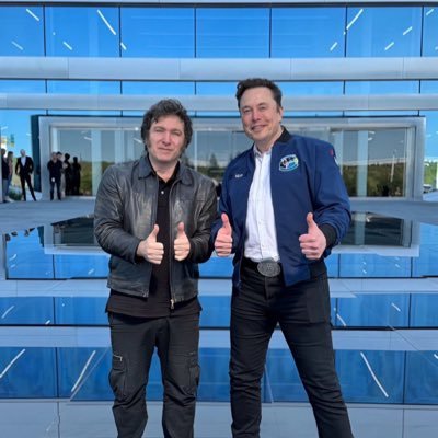 CEO, and chief engineer of SpaceX; angel investor, CEO and product architect