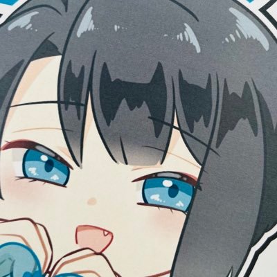 お絵かきとか何かしら作ったりするのが好き。最近は立体物寄り。某コーヒー屋さんのジョーレンズの1人。成人済。イラスト無断転載ギルティ。刀ステ沼だった。刀ミュも沼だった。江推し。ぴゅ最高。真田関連は生涯の推し。好きなジャンル 刀/BSR/APH