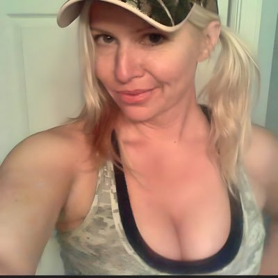 shannonmom81363's profile picture. Was shannonmom81362 before they sussed me 😭 It’s been a little bit so idk if anyone will remember me! dms open. Single mother to an son and daughter