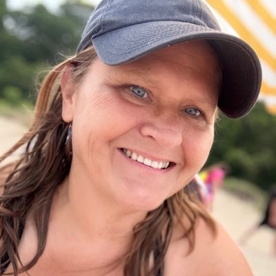 jules5915's profile picture. Karuna Reiki Master, Intuitive, Spiritual life Coach. Former people pleaser ❤️