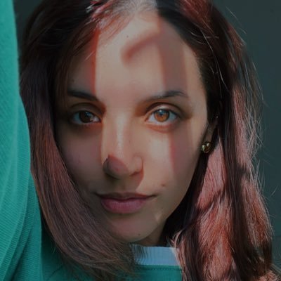 canto un poco, compongo un poco, estudio un poco más