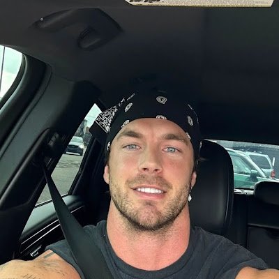 Emmaatgue3127's profile picture. 